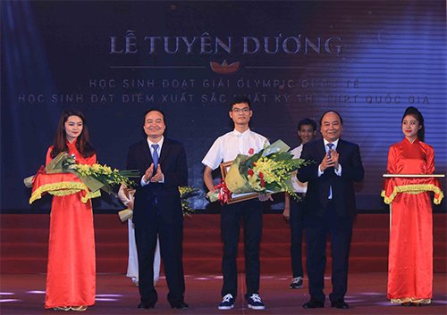 Khẳng định ý chí, tài năng, khát vọng của học sinh Việt Nam